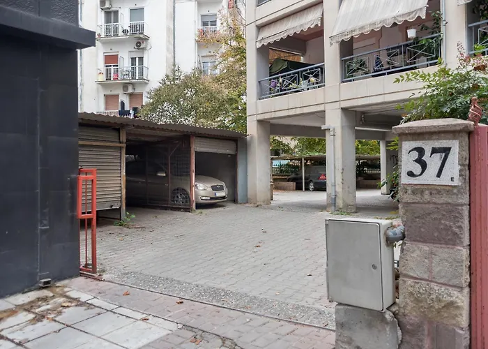 Retro With Parking Διαμέρισμα