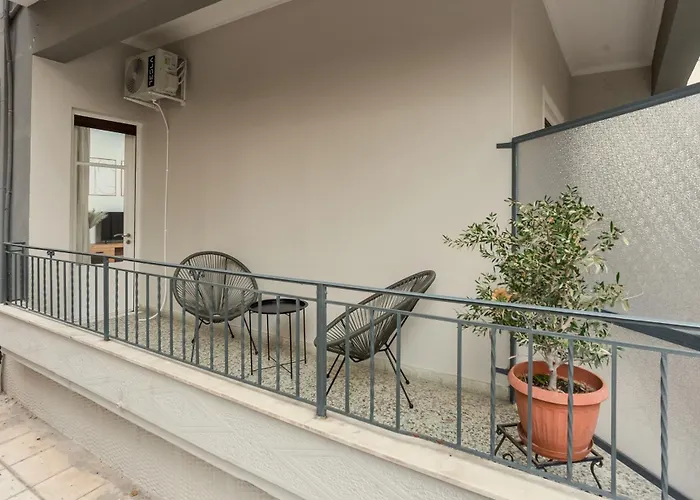 Retro With Parking Λάρισα